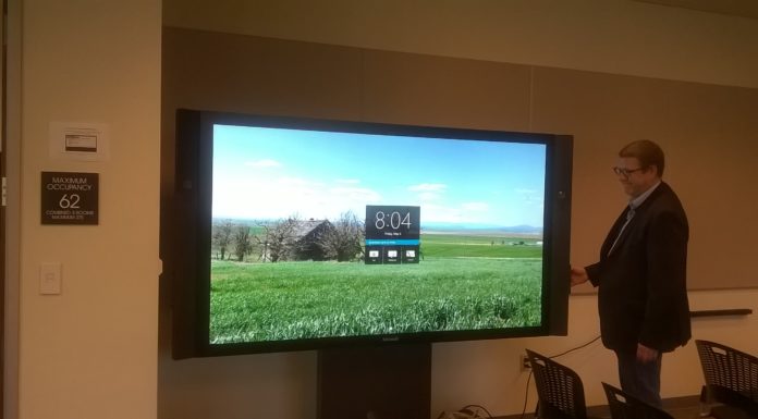 Microsoft Surface Hub 2S 50” and 85” demonstration microsoft surface hub