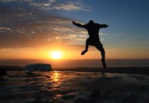 6 MORNING HABITS THAT WILL TRANSFORM YOU INTO YOUR NEW VERSION. morning