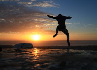 6 MORNING HABITS THAT WILL TRANSFORM YOU INTO YOUR NEW VERSION. morning