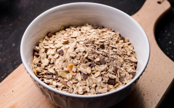 5 HEALTHY BENEFITS OF OATMEAL Oatmeal